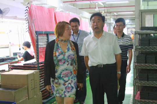 甘肅省武山縣領(lǐng)導(dǎo)蒞臨悟空體育參觀考察