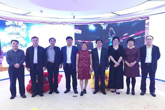 河北承德市政府領導蒞臨悟空體育參觀考察