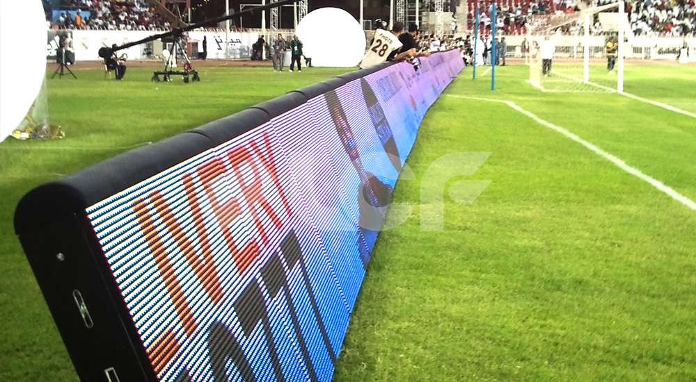 烏克蘭體育場(chǎng)2.jpg 烏克蘭體育場(chǎng)2.jpg