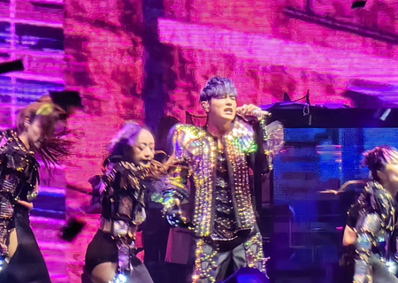 悟空體育LED屏與場控熒光棒點燃周杰倫天津演唱會（第四場）