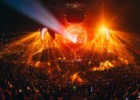 悟空體育LED顯示屏閃耀痛仰樂隊天津演唱會